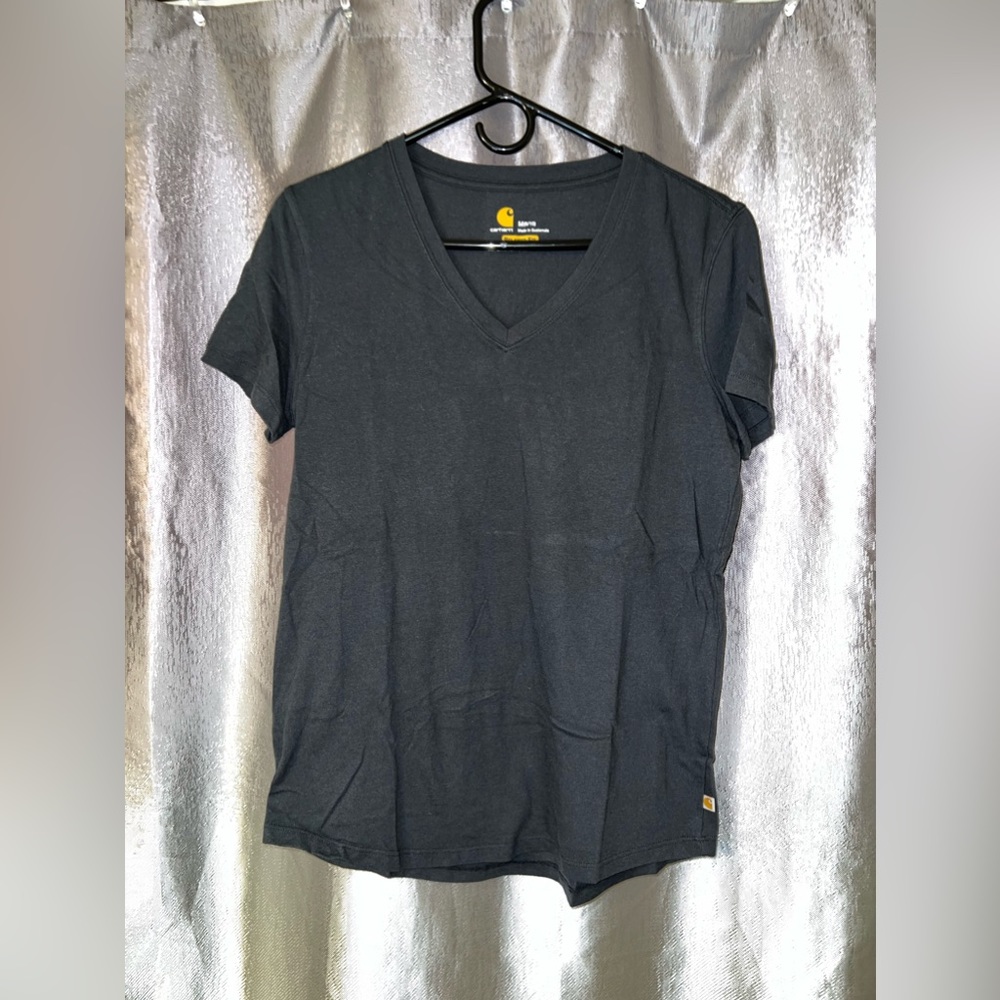 Carhartt Woman’s relaxed fit shirt, size Medium